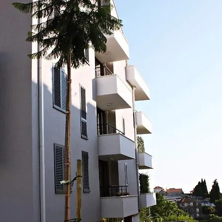 Apartment Ana *